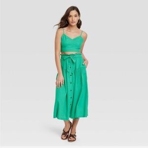 Universal Thread green linen 2 piece set small